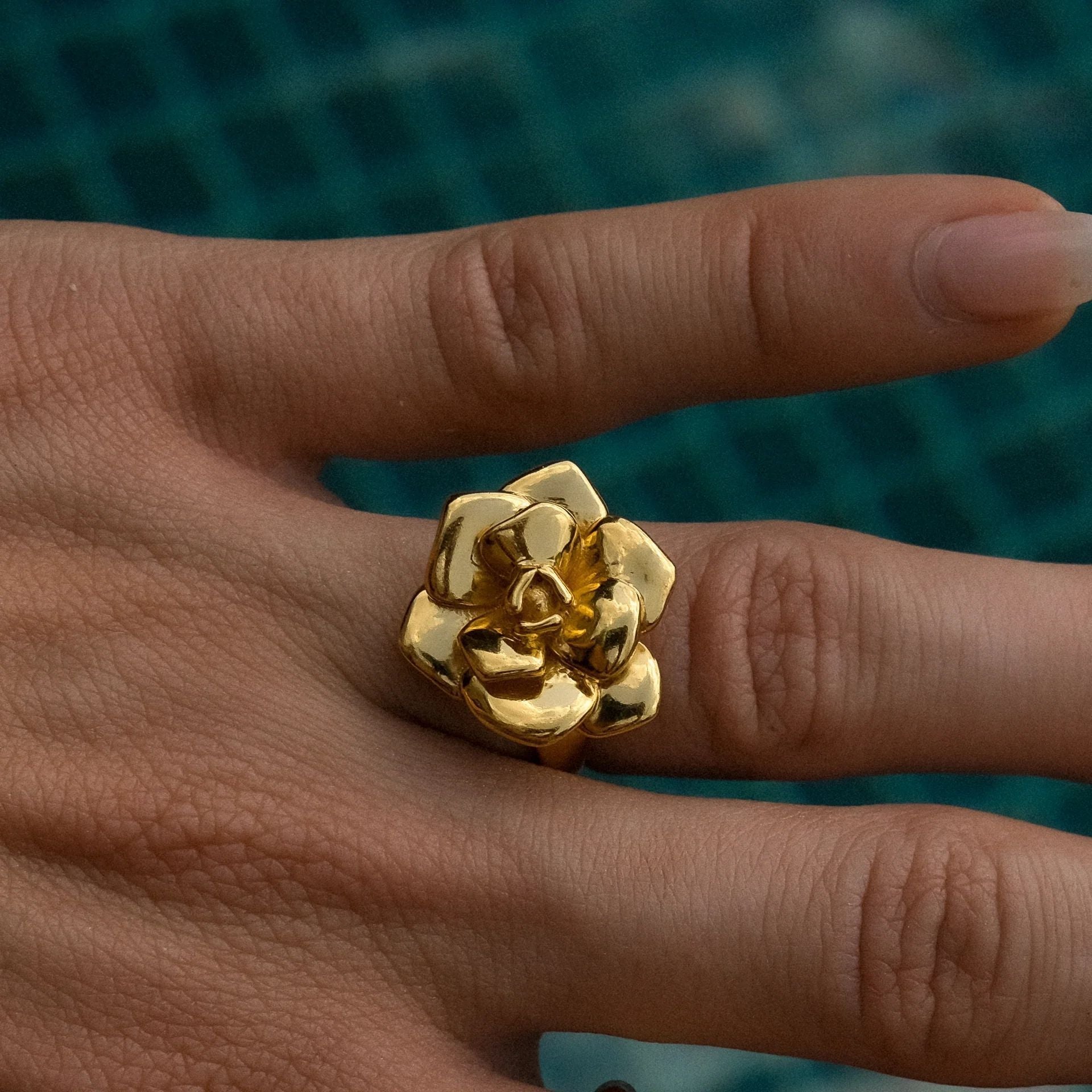 Mini Rose Ring