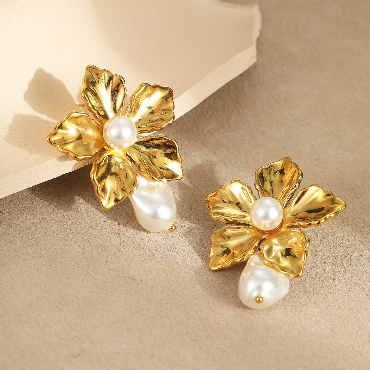 Retro Baroque Pearl Flower Stainless Steel 18K Gold Earrings Advanced