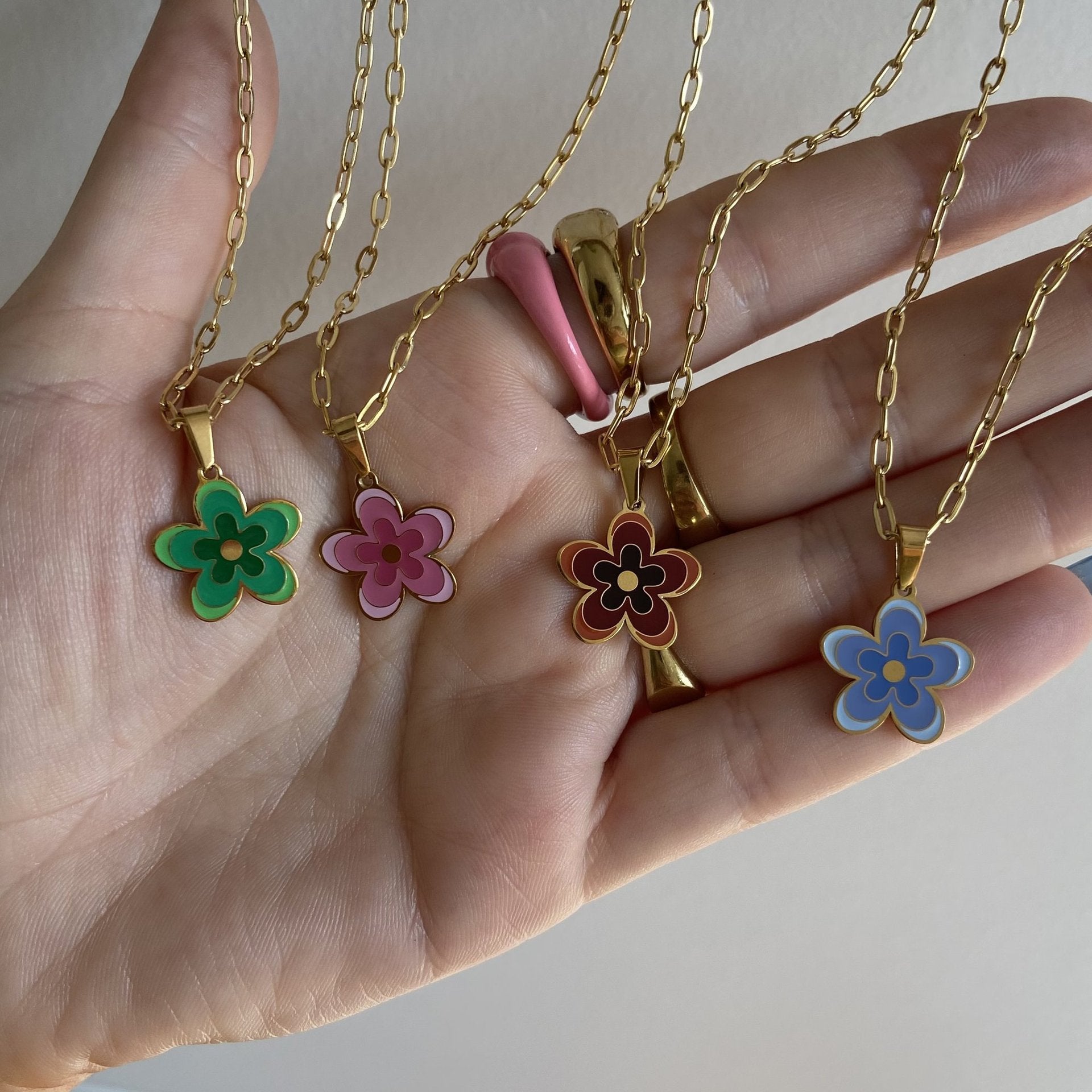Flower necklace