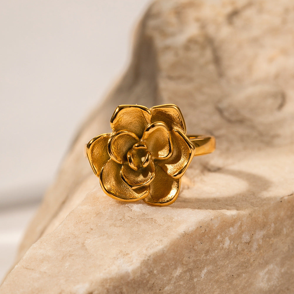 Mini Rose Ring