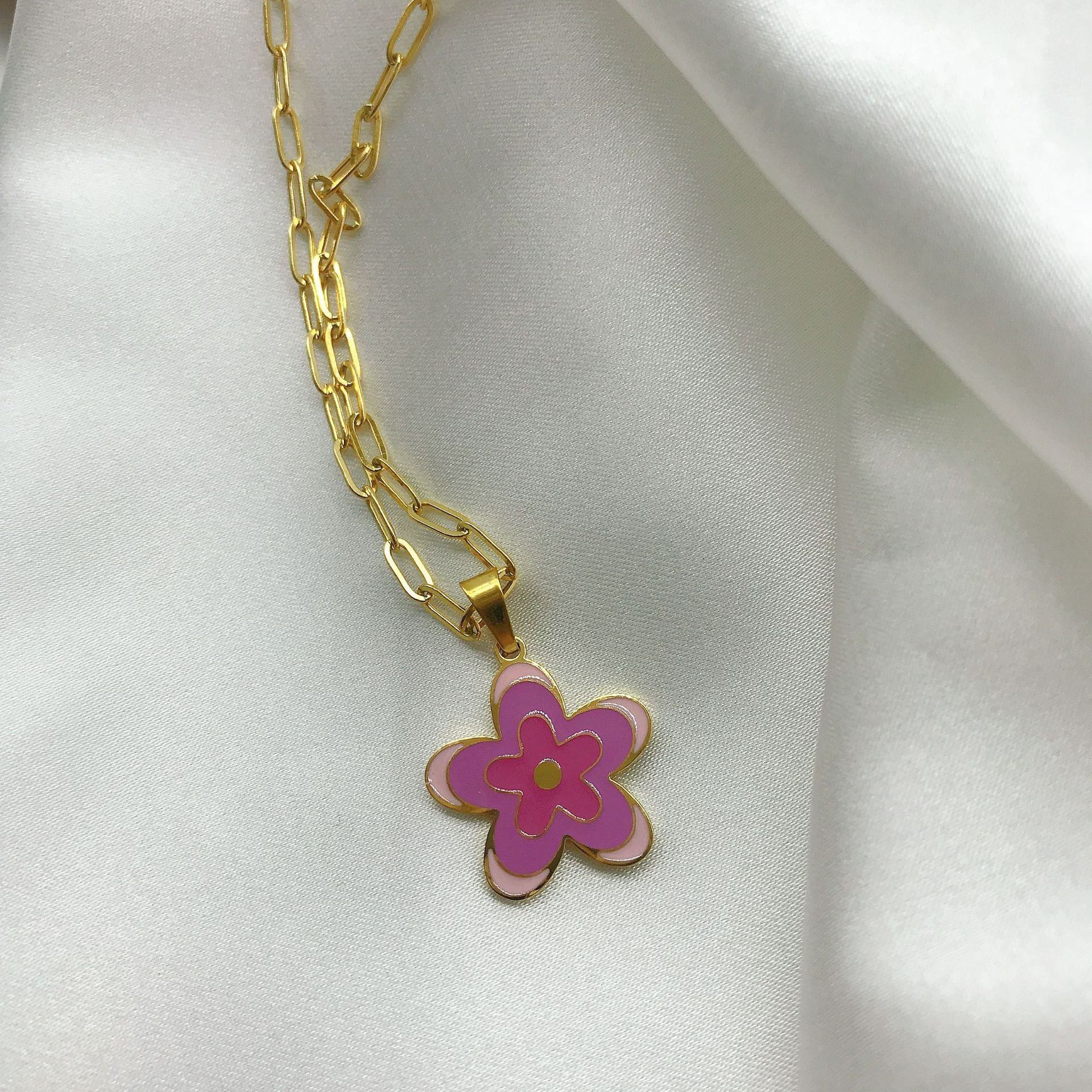 Flower necklace