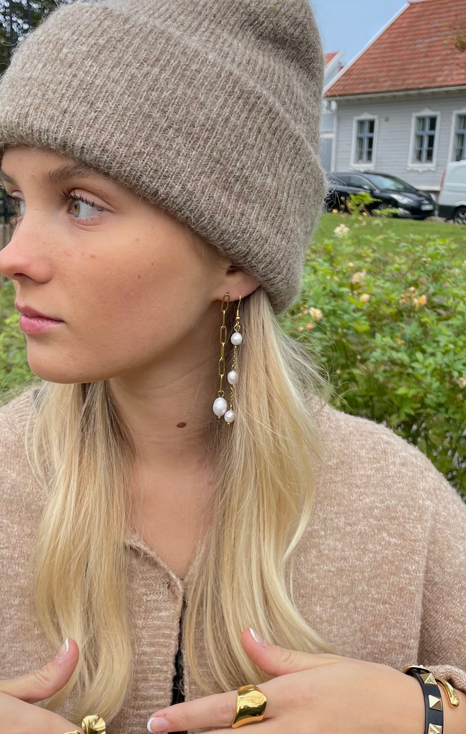 Long Pearl Chain Earring
