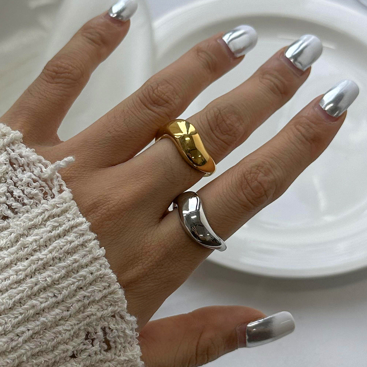 Niche Ring