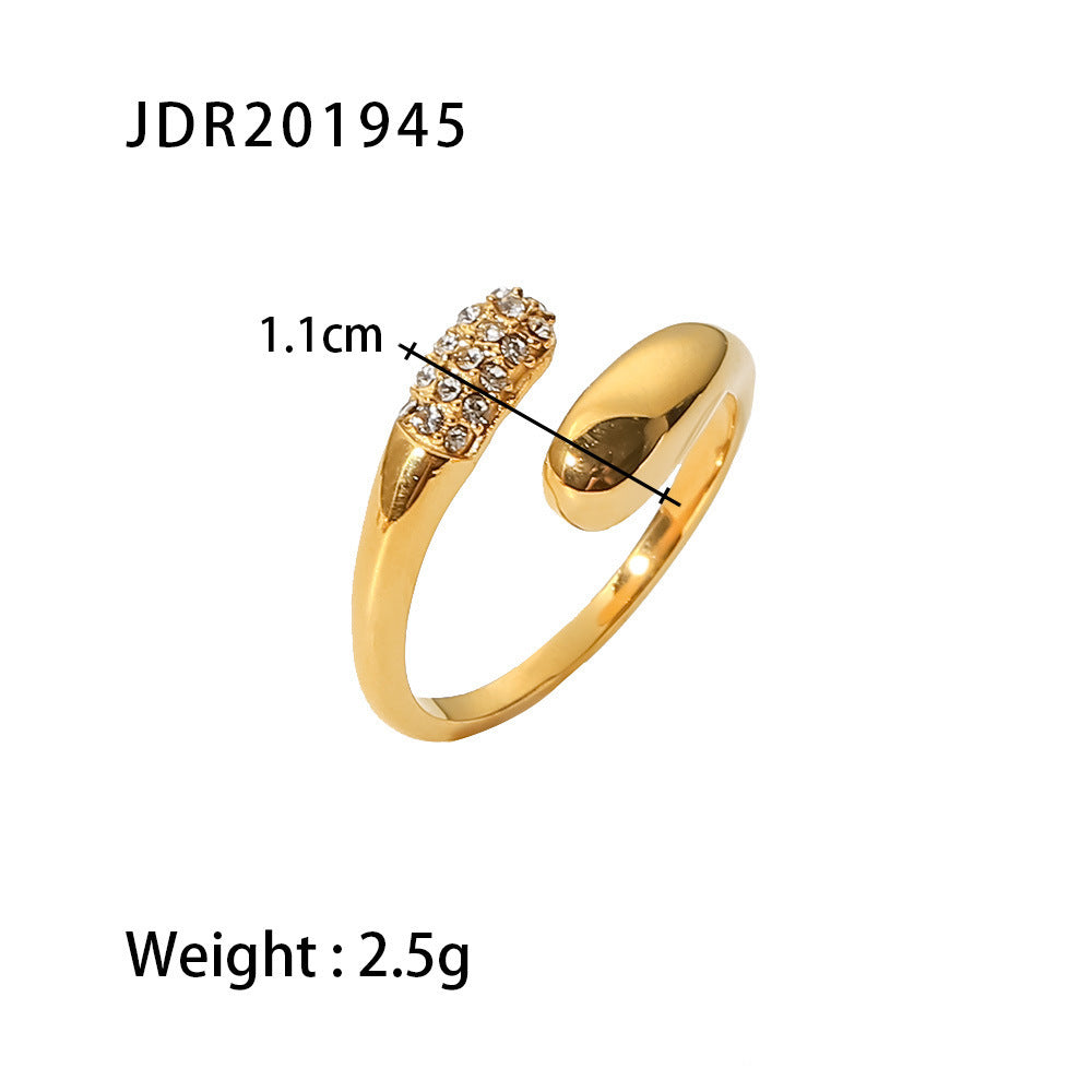 Diamond crisscross ring