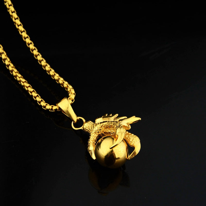 Claw necklace