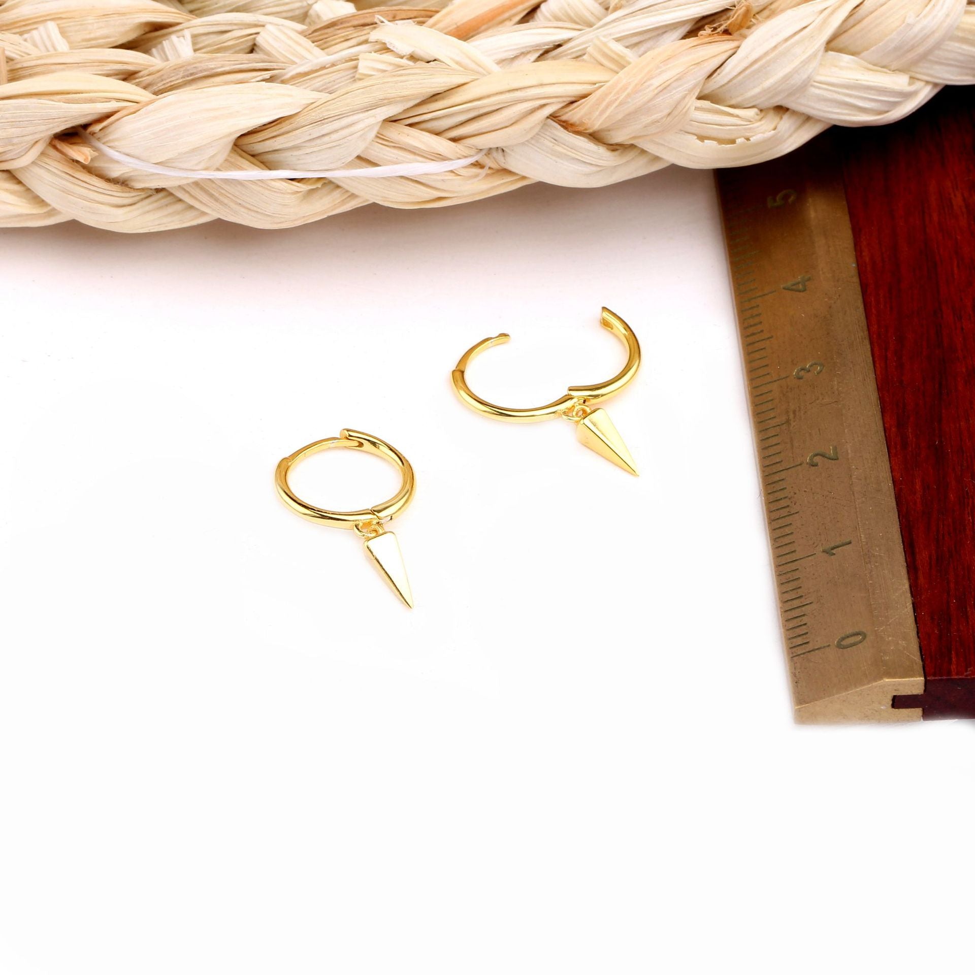 spike earrings