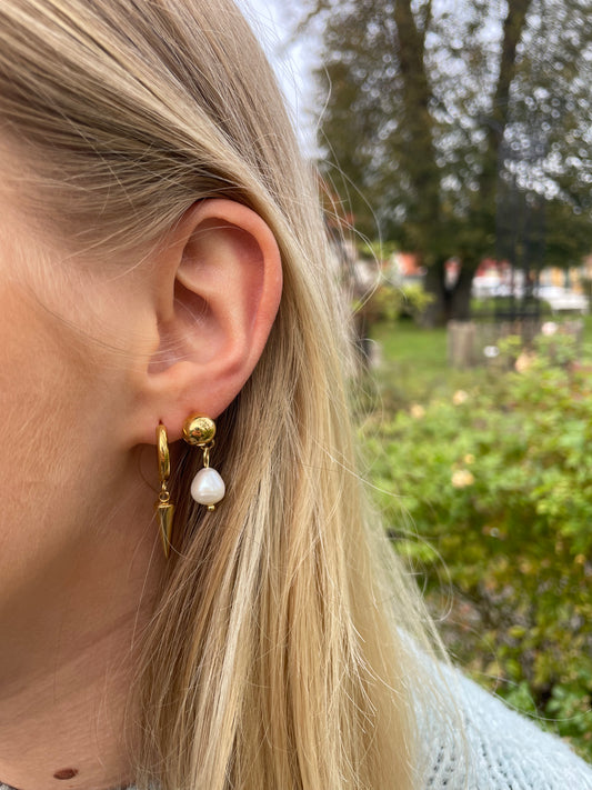 Peak earrings