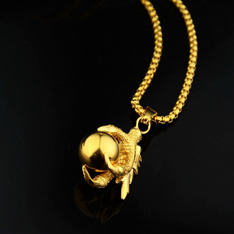 Claw necklace