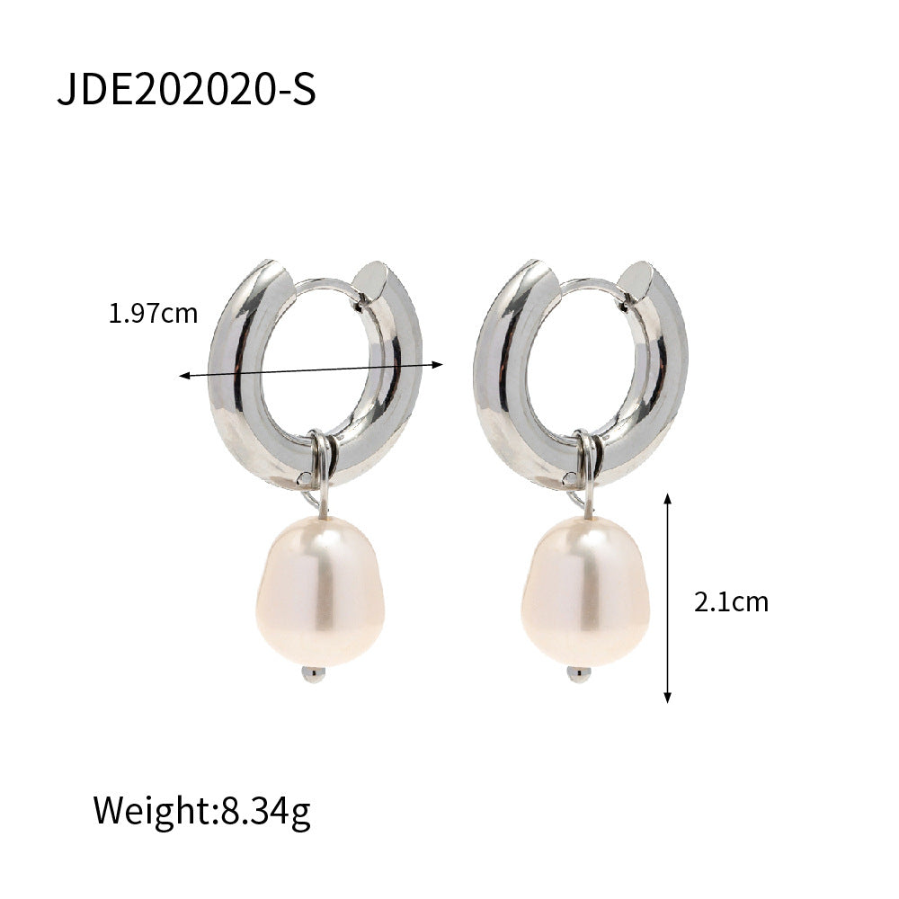 Pearl earrings