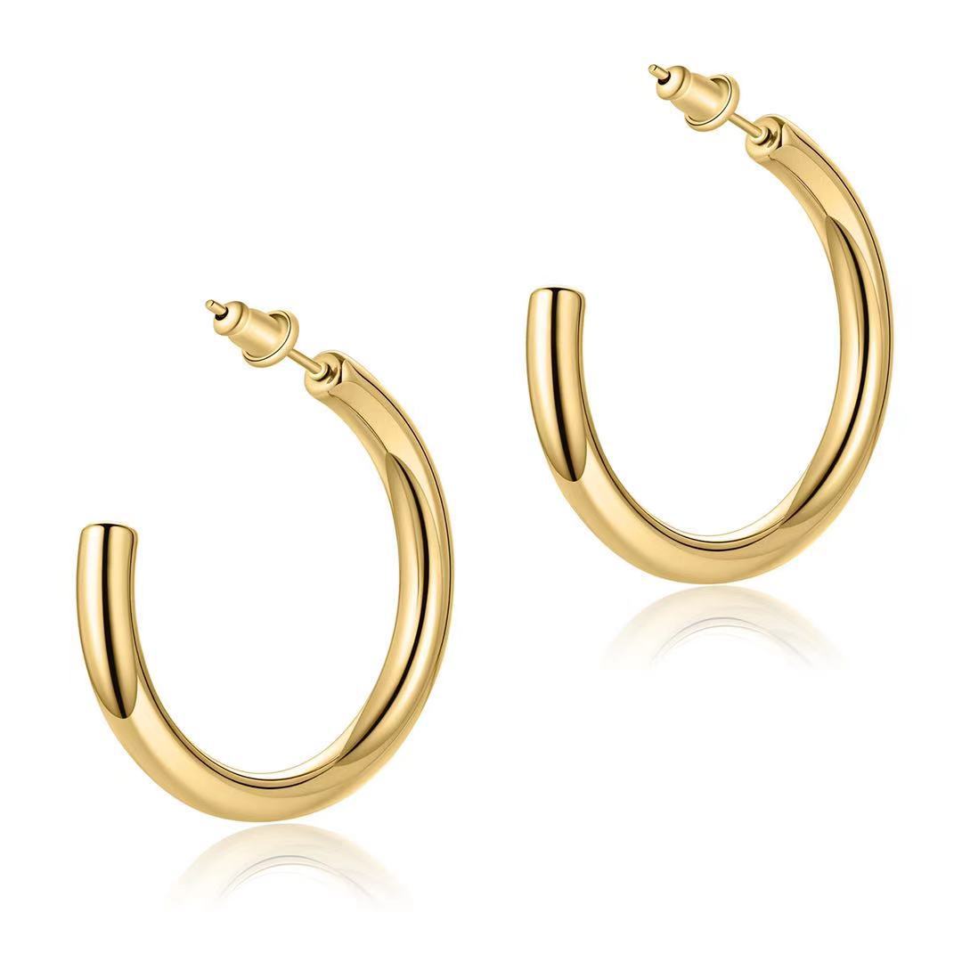 Basic hoop earrings