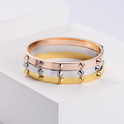 Nail bracelet