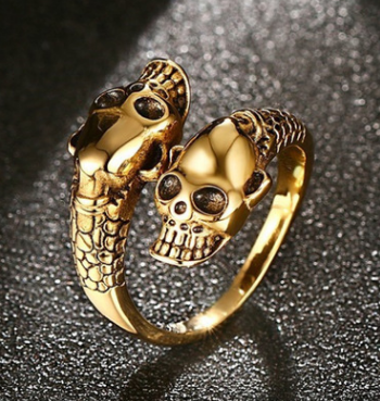 Skull ring